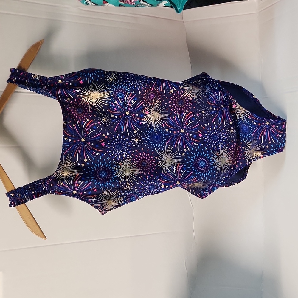 EUC Cat & Jack Girls sz XL (14/16) Onepiece Swimsuit w/fireworks on it